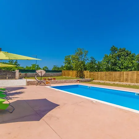 Σπίτι διακοπών Dream House, A Charming Pet Friendly Žminj
