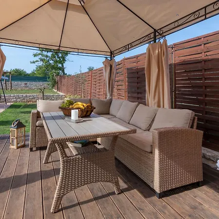 Holiday home Dream House, A Charming Pet Friendly *