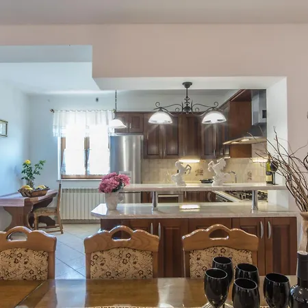Dream House, A Charming Pet Friendly Feriehus